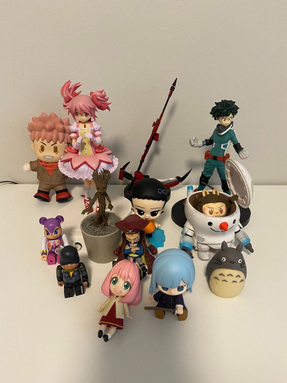 Assorted bundle of Anime Figures